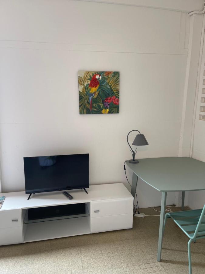 Hotel La Colline Bed&Table Le Lamentin Exterior foto