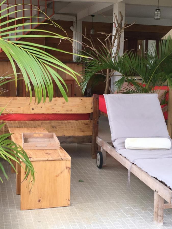 Hotel La Colline Bed&Table Le Lamentin Exterior foto