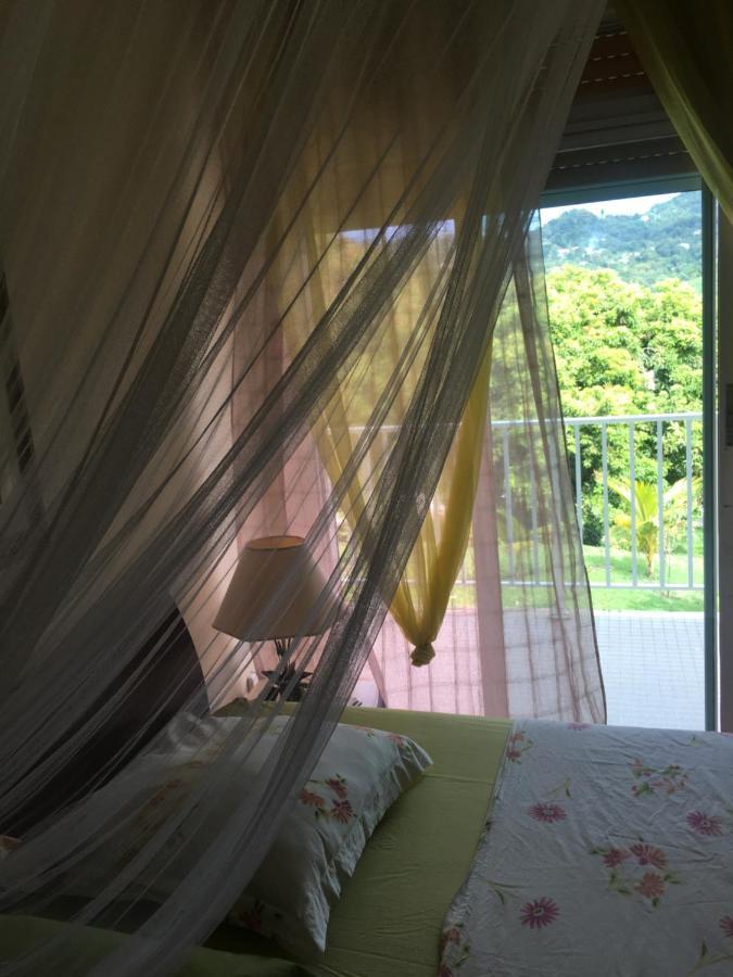 Hotel La Colline Bed&Table Le Lamentin Exterior foto